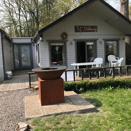 't Eekhoorntje Σαλέ *